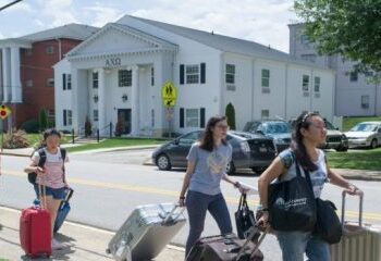 Study Abroad: Check out the Scholarships For International Students Studying in the United Kingdom