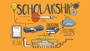 Scholarships for High School Seniors 2023-2024 (Apply Now)